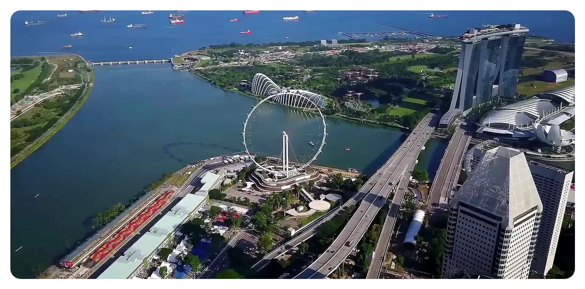 Singapore cityscape with Marina Bay Sands and Gardens by the Bay