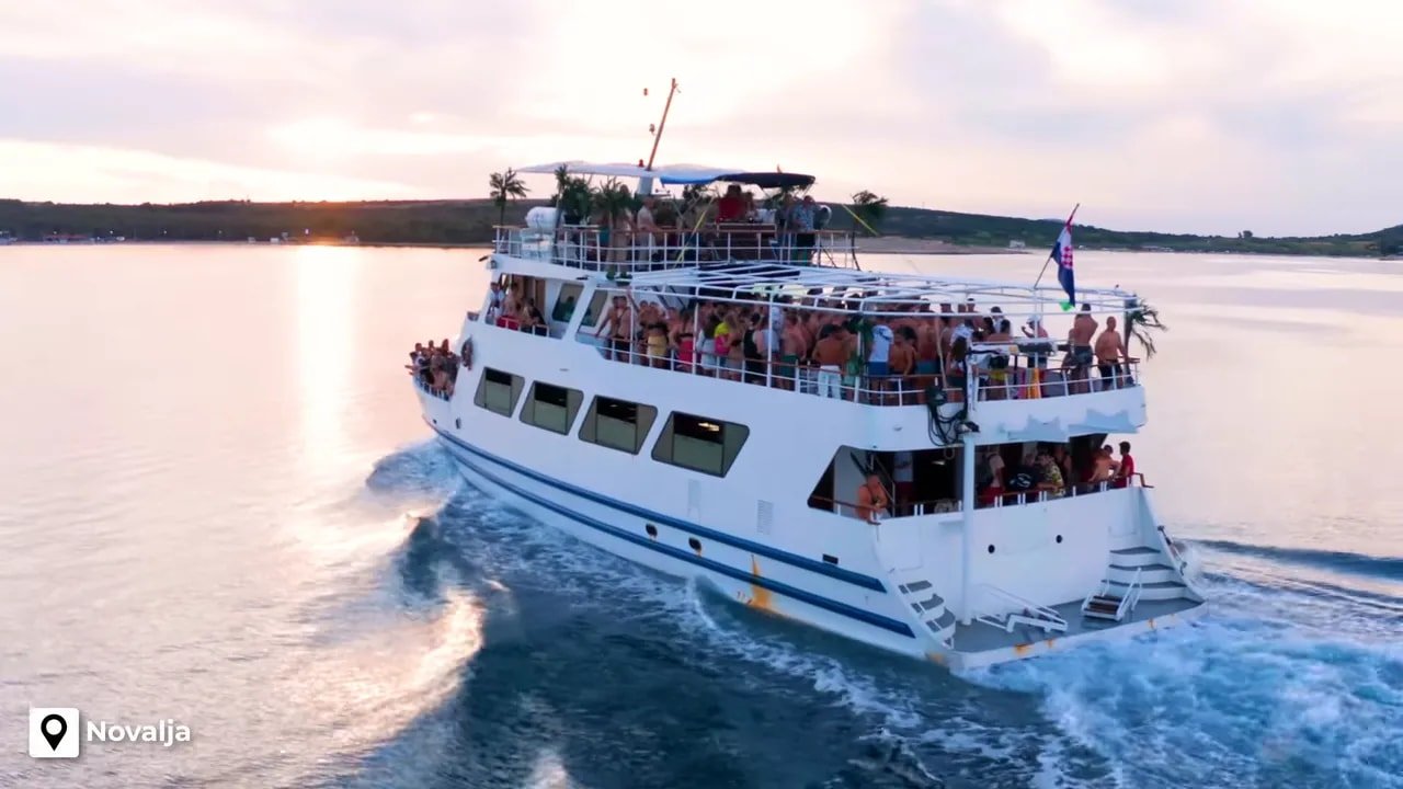 Crowds, beaches and nightlife of Novalja and Zrće Beach